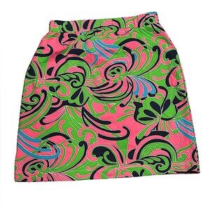 Katherine way Vibrant Patterned Skirt size MEDIUM inseam 15in length 21in